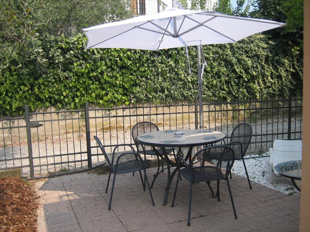 B&B Domus Sirmione Exterior photo
